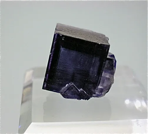 Fluorite, Rosiclare Level, North-End, Denton Mine, Ozark-Mahoning Company, Harris Creek District, Southern Illinois 1.3 x 1.3 x 1.5 cm $25. Online August 1 SOLD