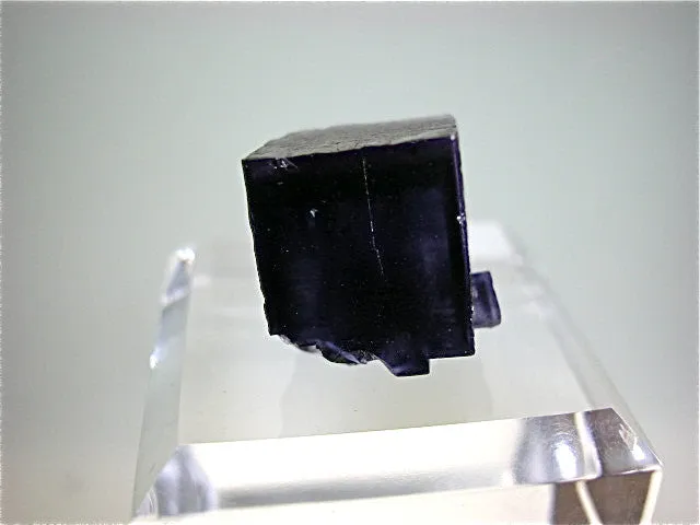 Fluorite, Rosiclare Level, North-End, Denton Mine, Ozark-Mahoning Company, Harris Creek District, Southern Illinois 1.3 x 1.3 x 1.5 cm $25. Online August 1 SOLD