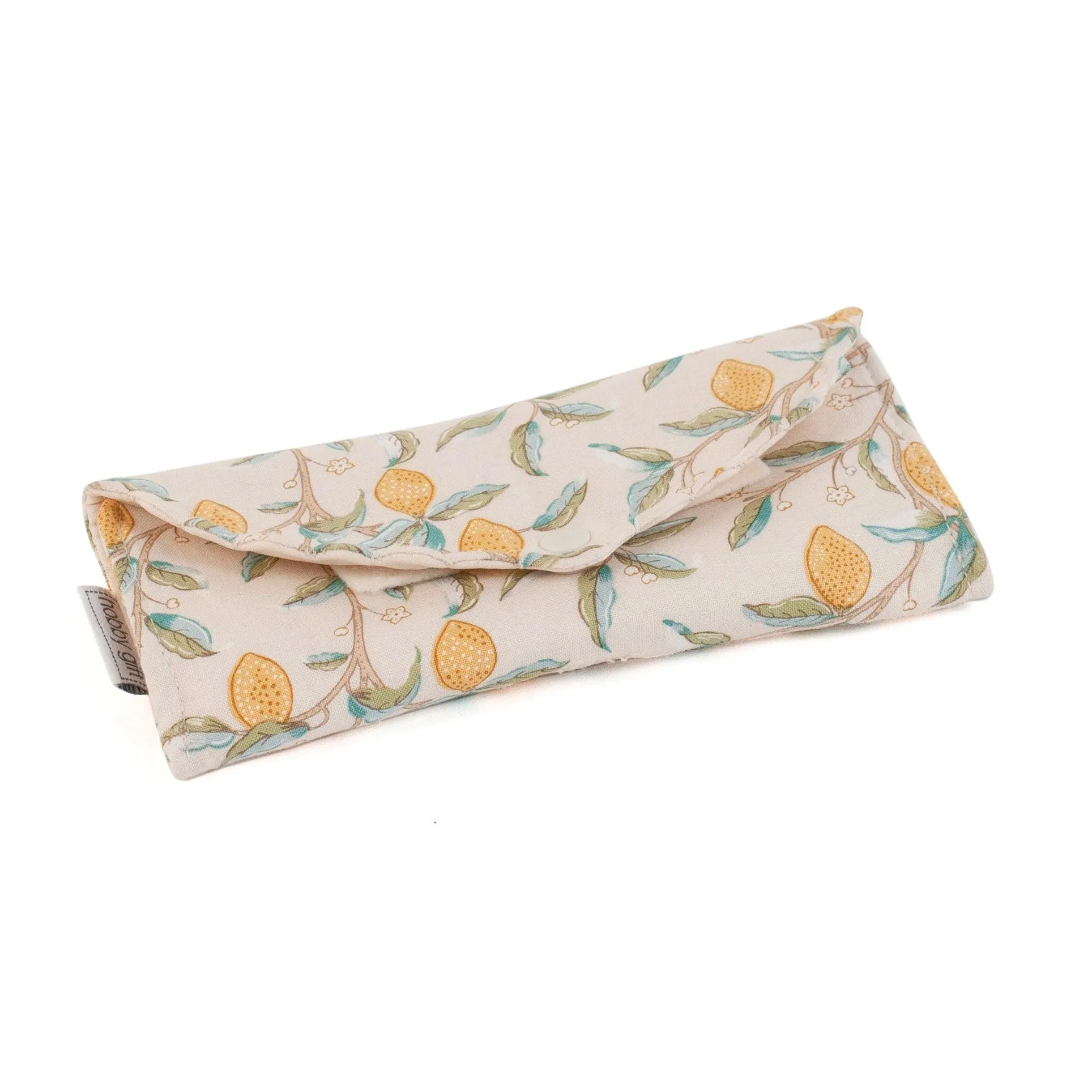 Fold-Over Scalloped Edge Sewing Kit | Hobby Gift / William Morris | Lemons