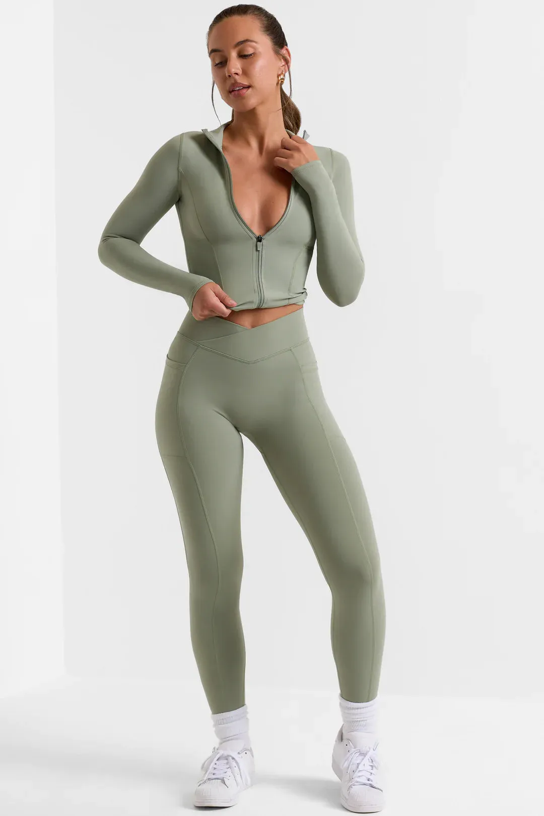 Full Length Leggings with Pockets in Bamboo Green