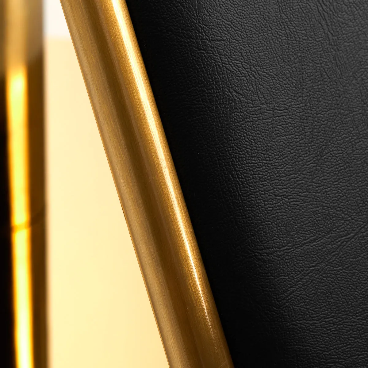 Gabbiano Hairdressing Chair Linz NQ Gold Black