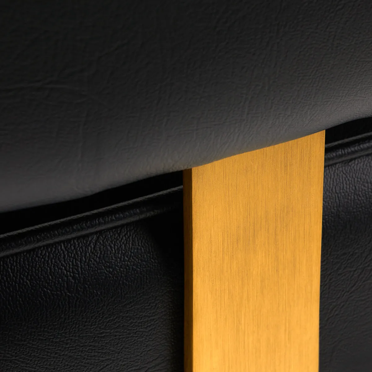 Gabbiano Hairdressing Chair Linz NQ Gold Black