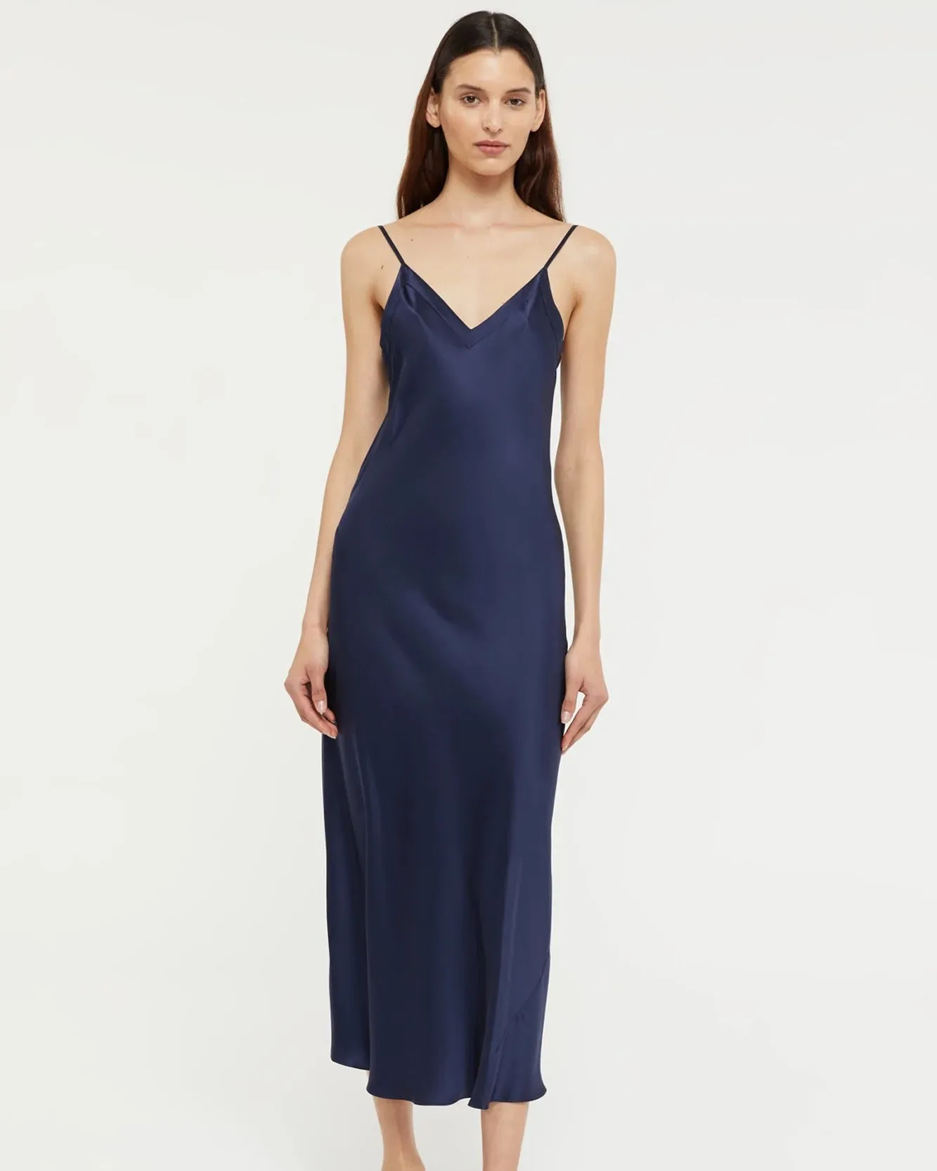 Ginia - Long V Neck Silk Nite - Midnight