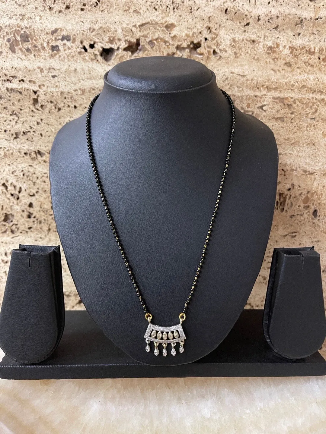 Gold Plated Simple Modern Short Mangalsutra Designs Diamond Fancy Pendant Simple Black Beads Chain