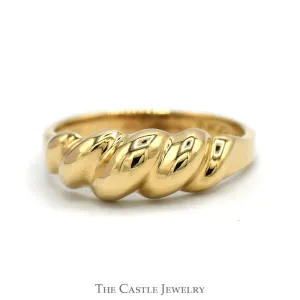 Grooved Dome Ring in 14k Yellow Gold