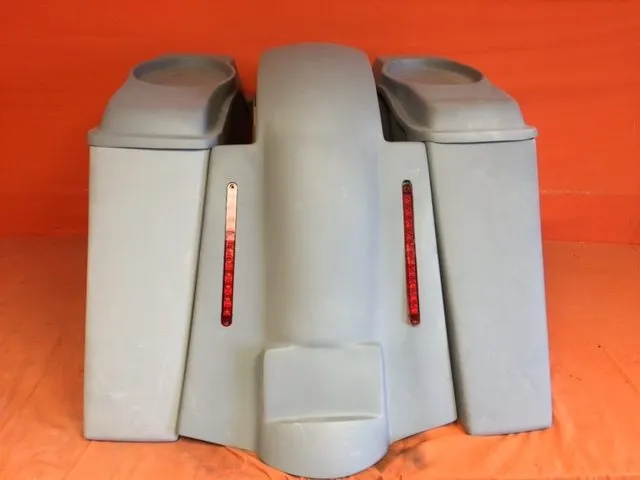 Harley Davidson 4" Extended Stretched Saddlebags   6.5 Speaker Lids & LED Replacement Fender 09 - 13 - No Cut Outs