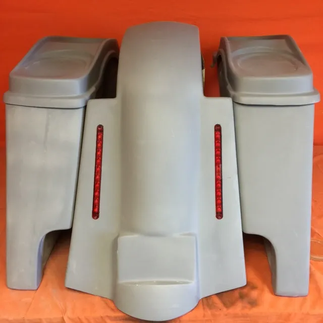 Harley Davidson 4" Extended Stretched Saddlebags   Dual 6.5 Speaker Lids & Replacement LED Fender 09 - 13