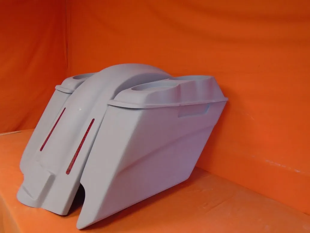 Harley Davidson 5" Stretched Extended Saddlebags Right Side Cut Out LED Fender Dual 6x9 Speaker Lids