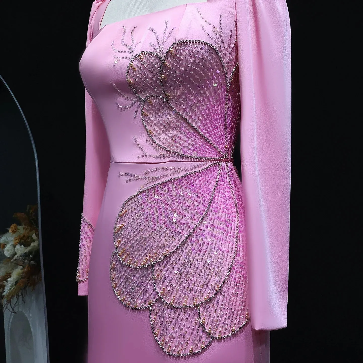 HELEN Luxury Pink Long Sleeves Beaded Evening Dress