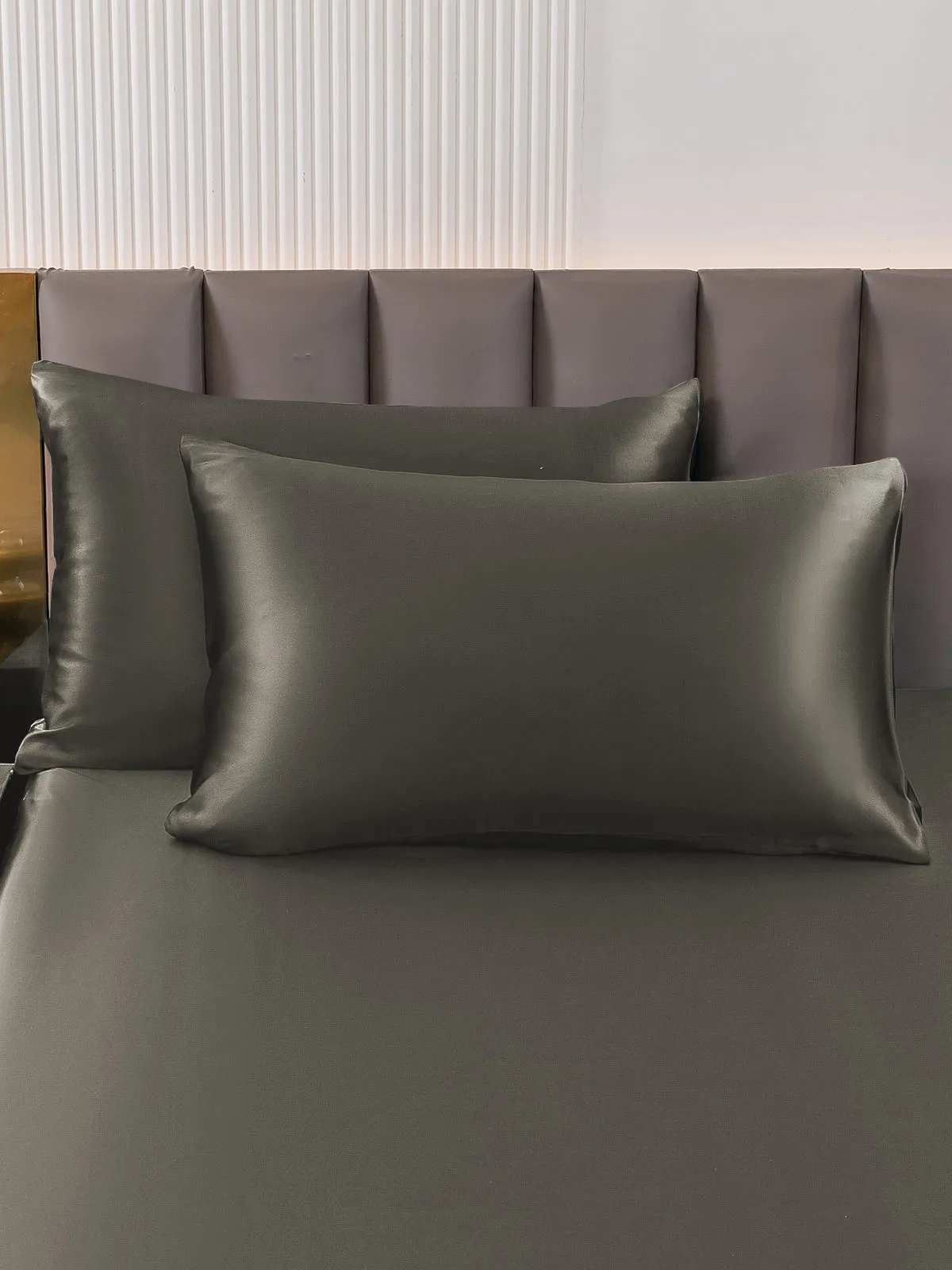 Hidden Zipper Elegance Mulberry Pillowcase Bundle