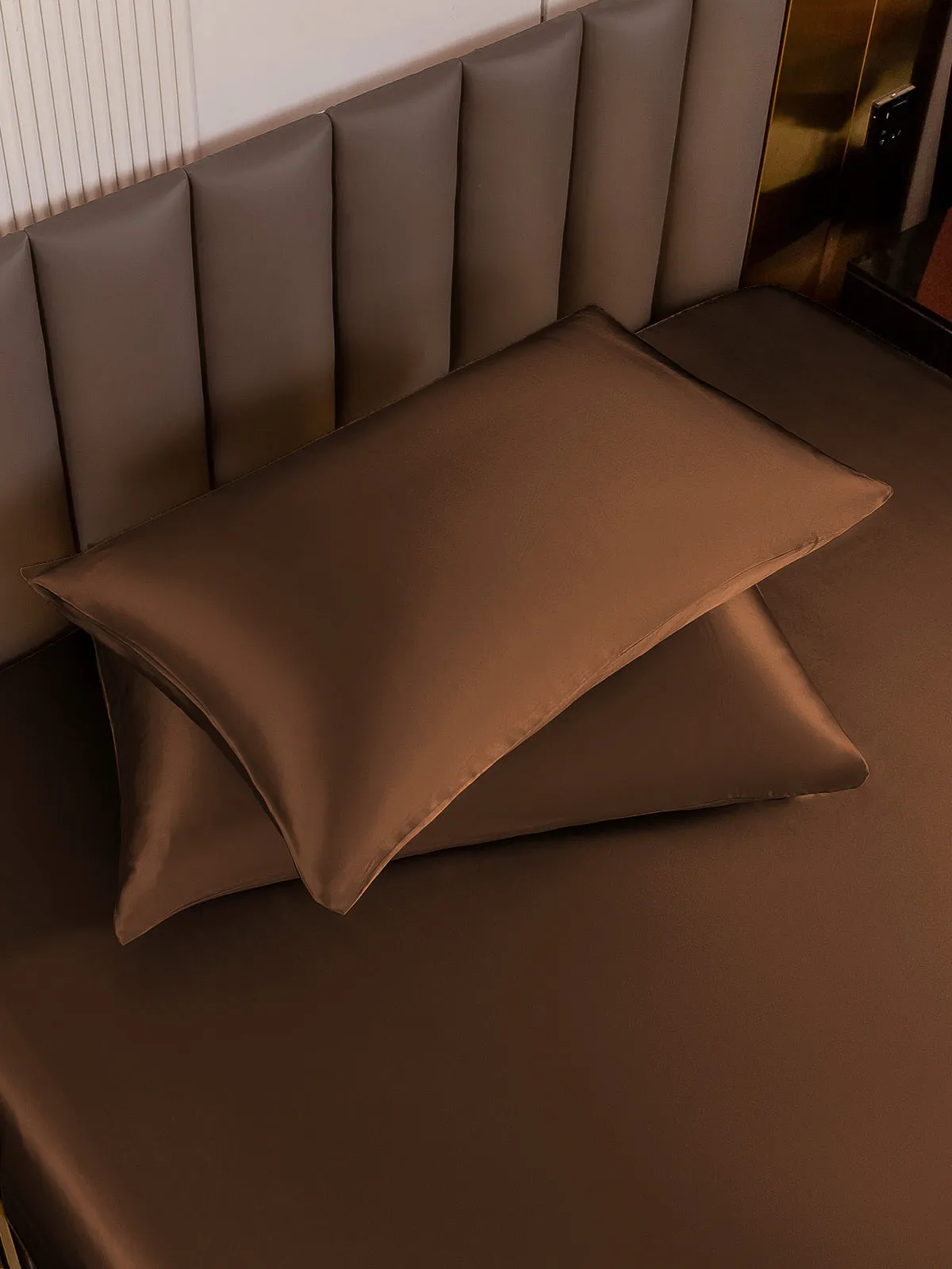 Hidden Zipper Elegance Mulberry Pillowcase Bundle