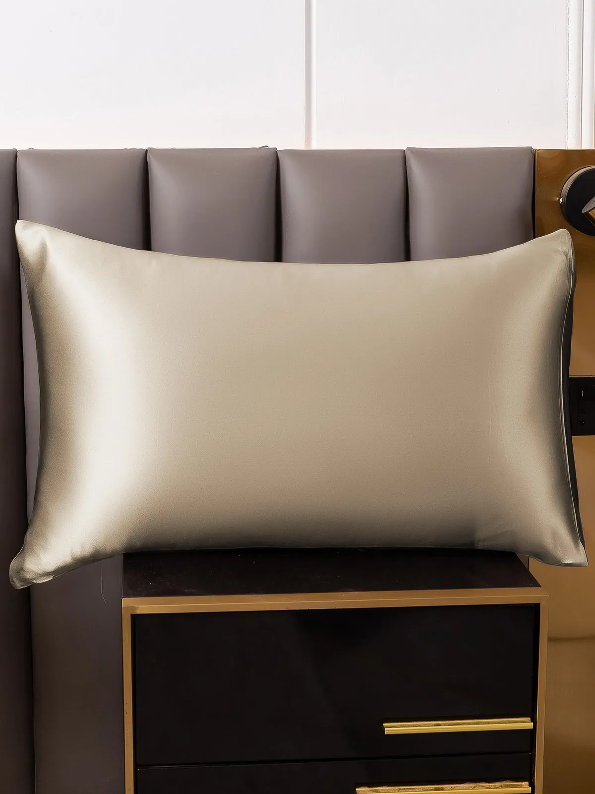 Hidden Zipper Elegance Mulberry Pillowcase Bundle