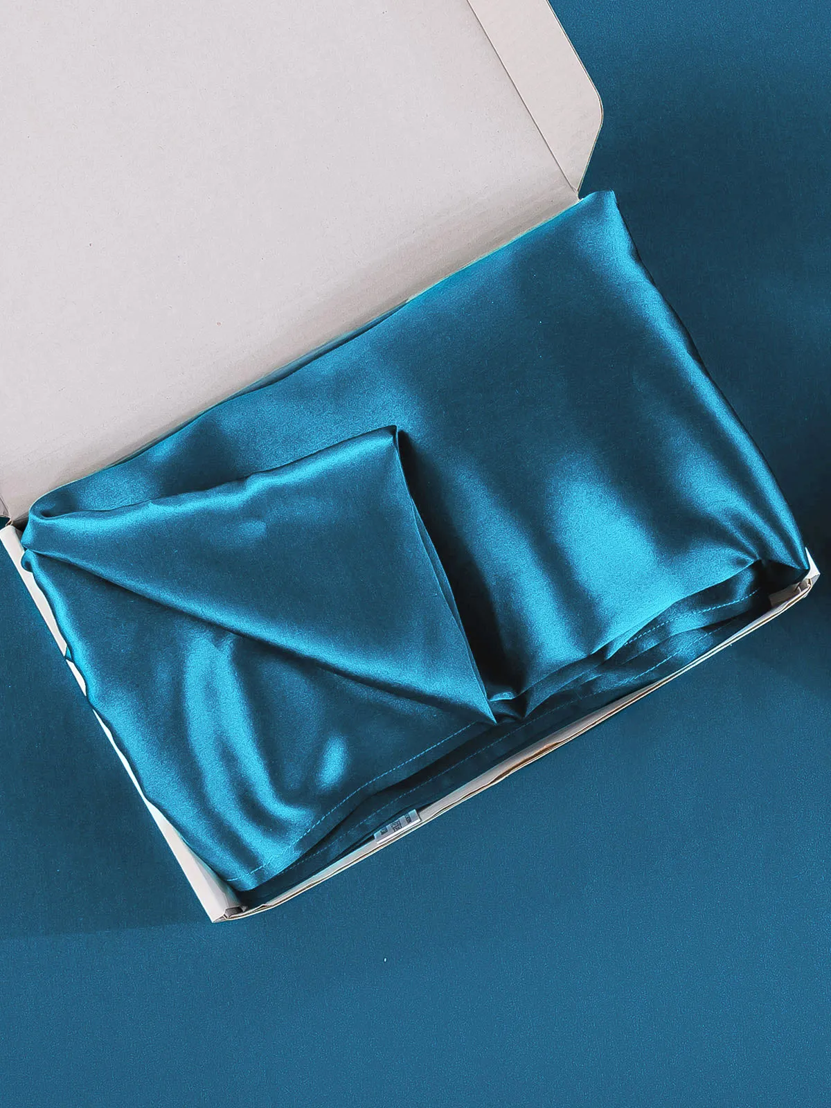 Hidden Zipper Elegance Mulberry Pillowcase Bundle