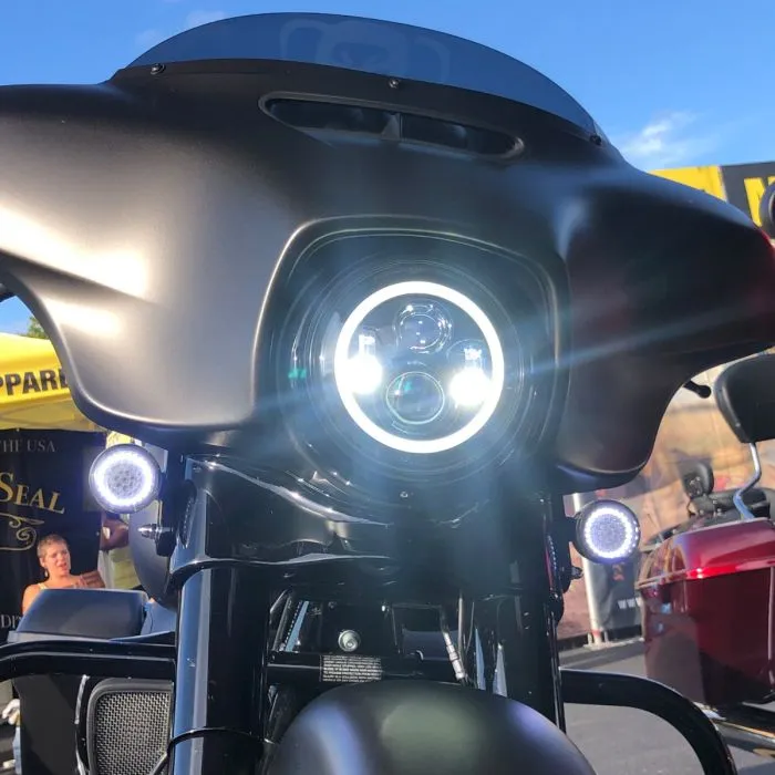 HOGWORKZ® HALOMAKER® LED Front Turn Signals for Harley-Davidson® | 1157 Base, Bullet Lens