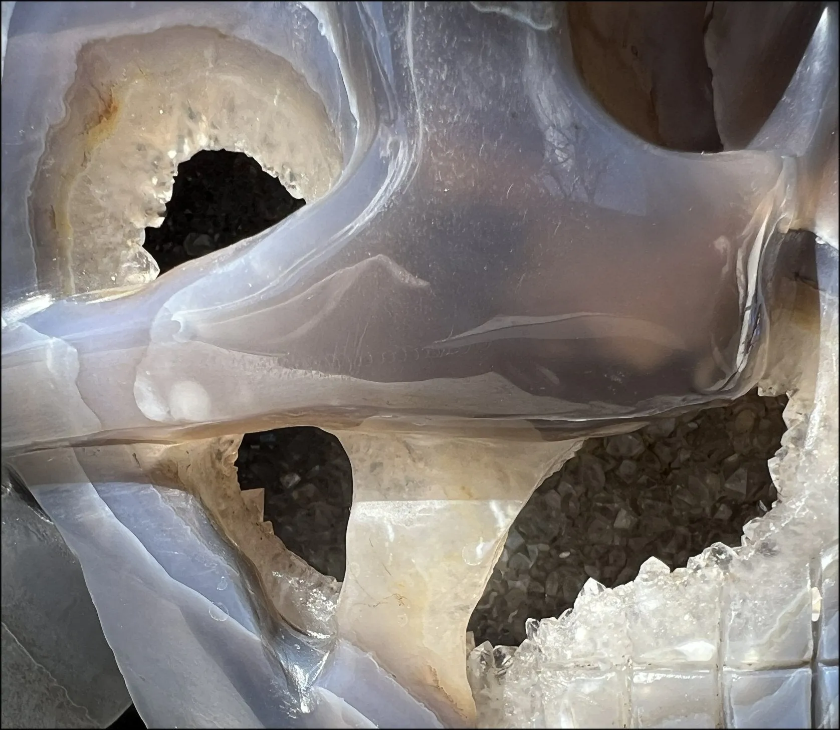 HUGE Agate Geode Crystal Skull with Fantastic Druzy crystals, Dendritic inclusions - 14lbs 8 3/4