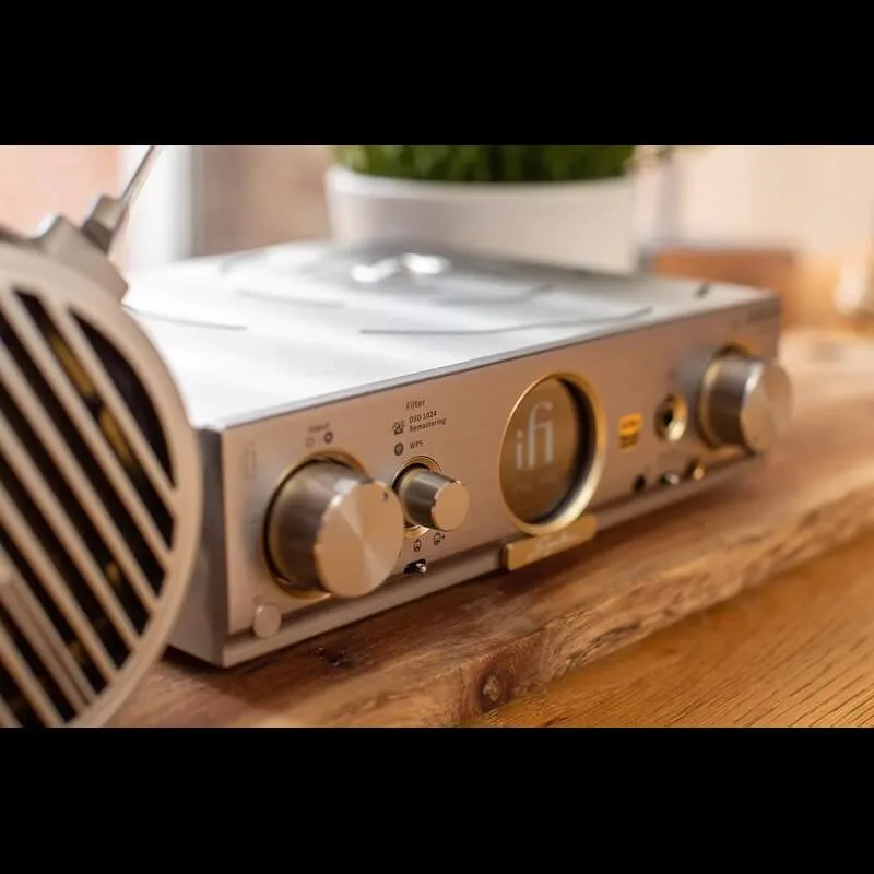iFi Audio Pro iDSD Signature Desktop DAC/Amp