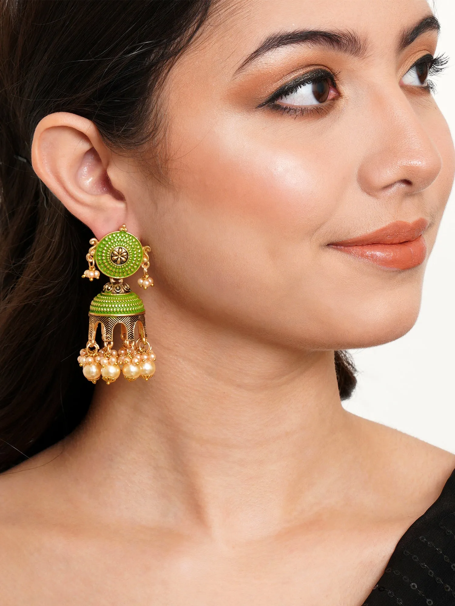 Karatcart Antique Gold Plated Light Green Tomb Style with Golden Pearl Jhumki Earrings for Women