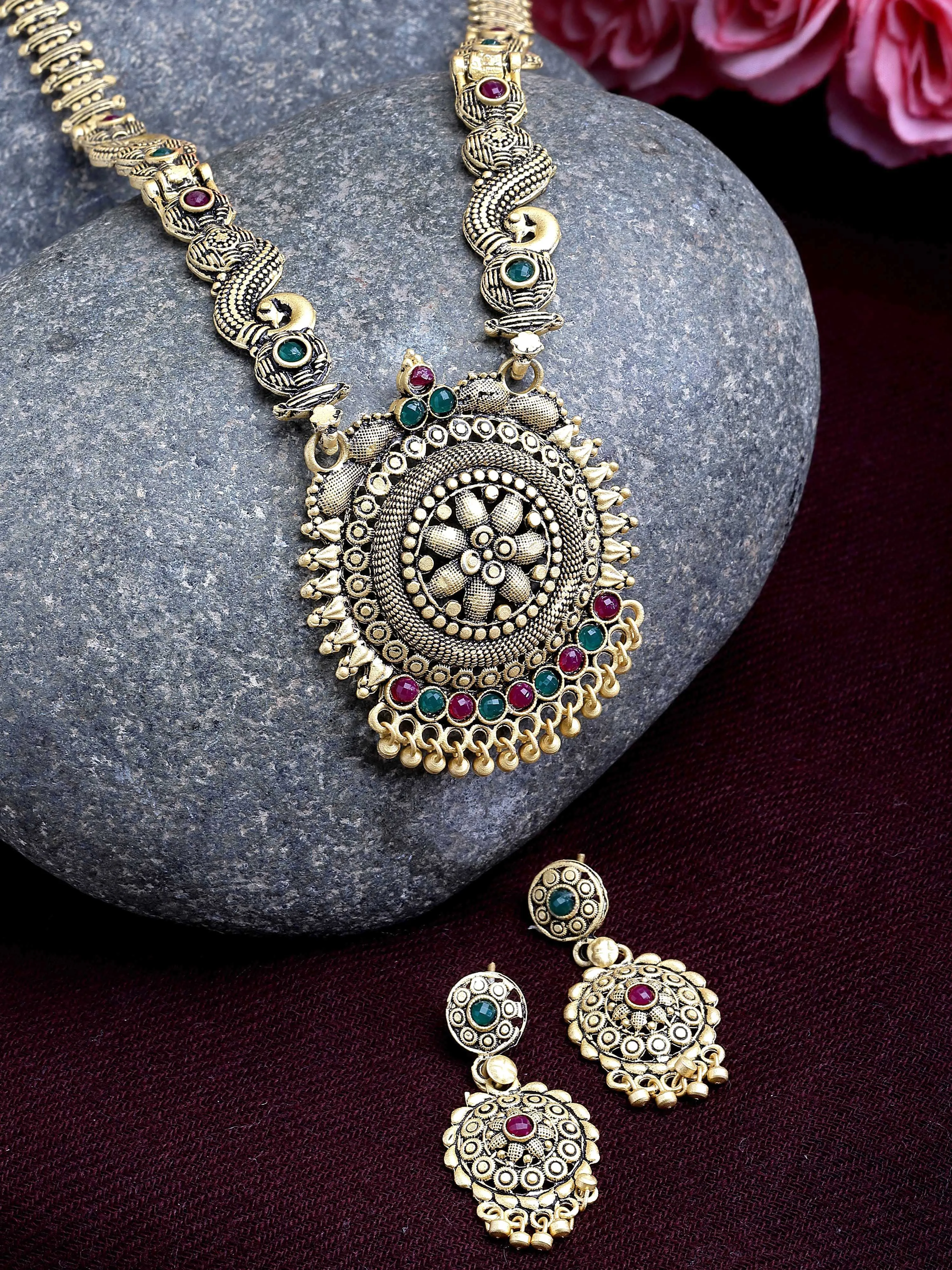Karatcart Antique Gold Plated Round Floral Design Long Necklace Set for Women