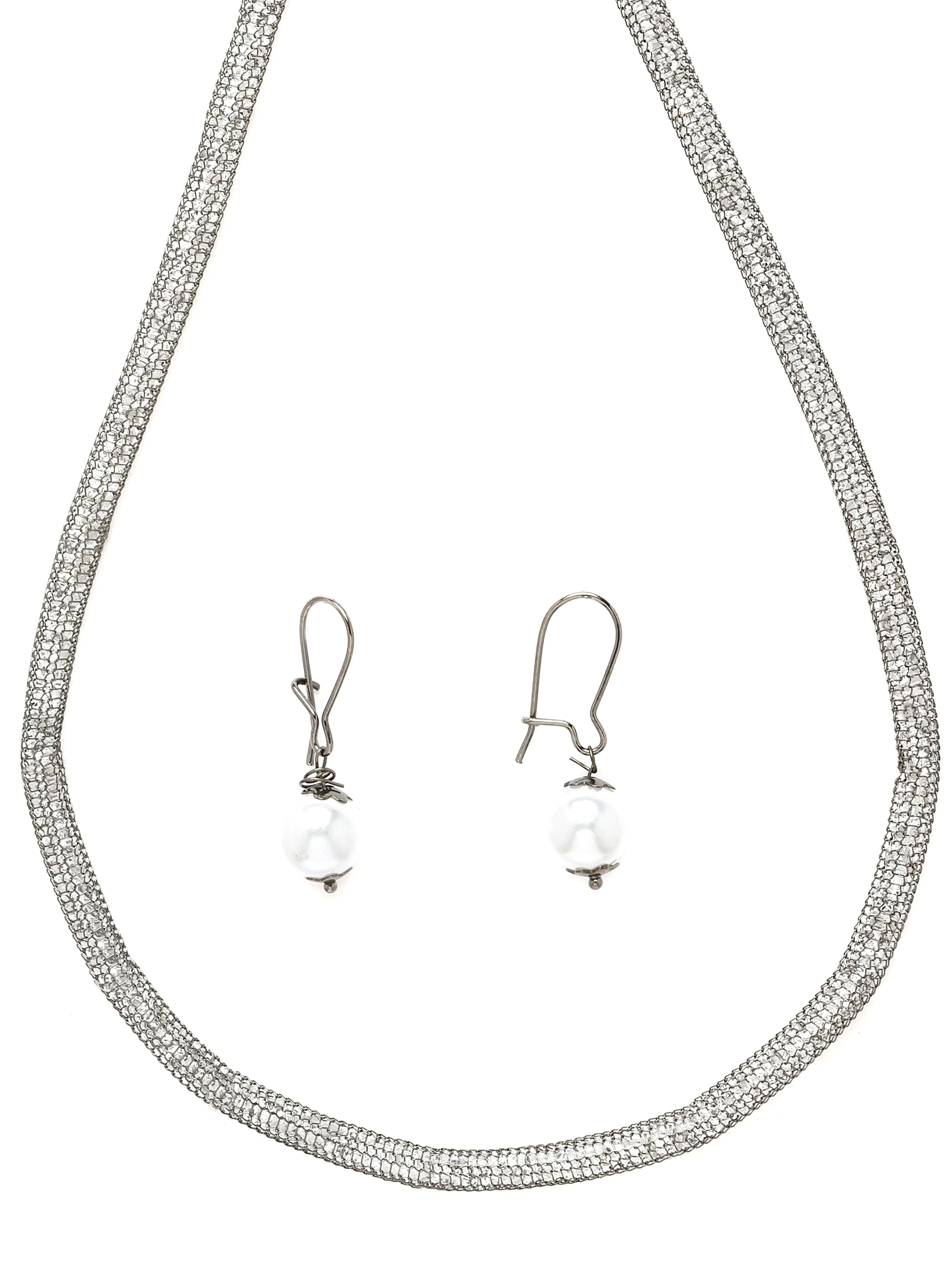 Karatcart Black Tone Crystal Studded Necklace Set for Women