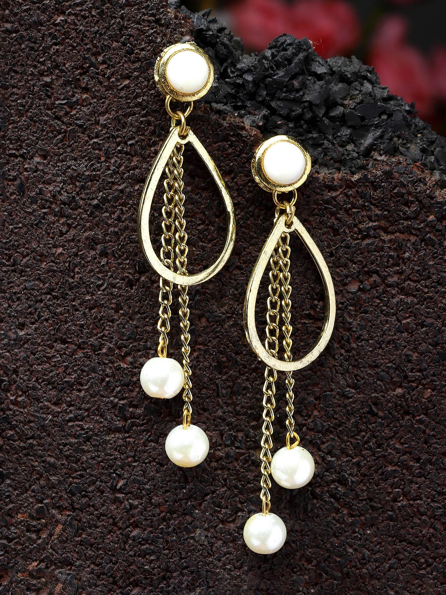 Karatcart Gold-Plated Drop Shape Pearl and Kundan Drop Earrings for Women