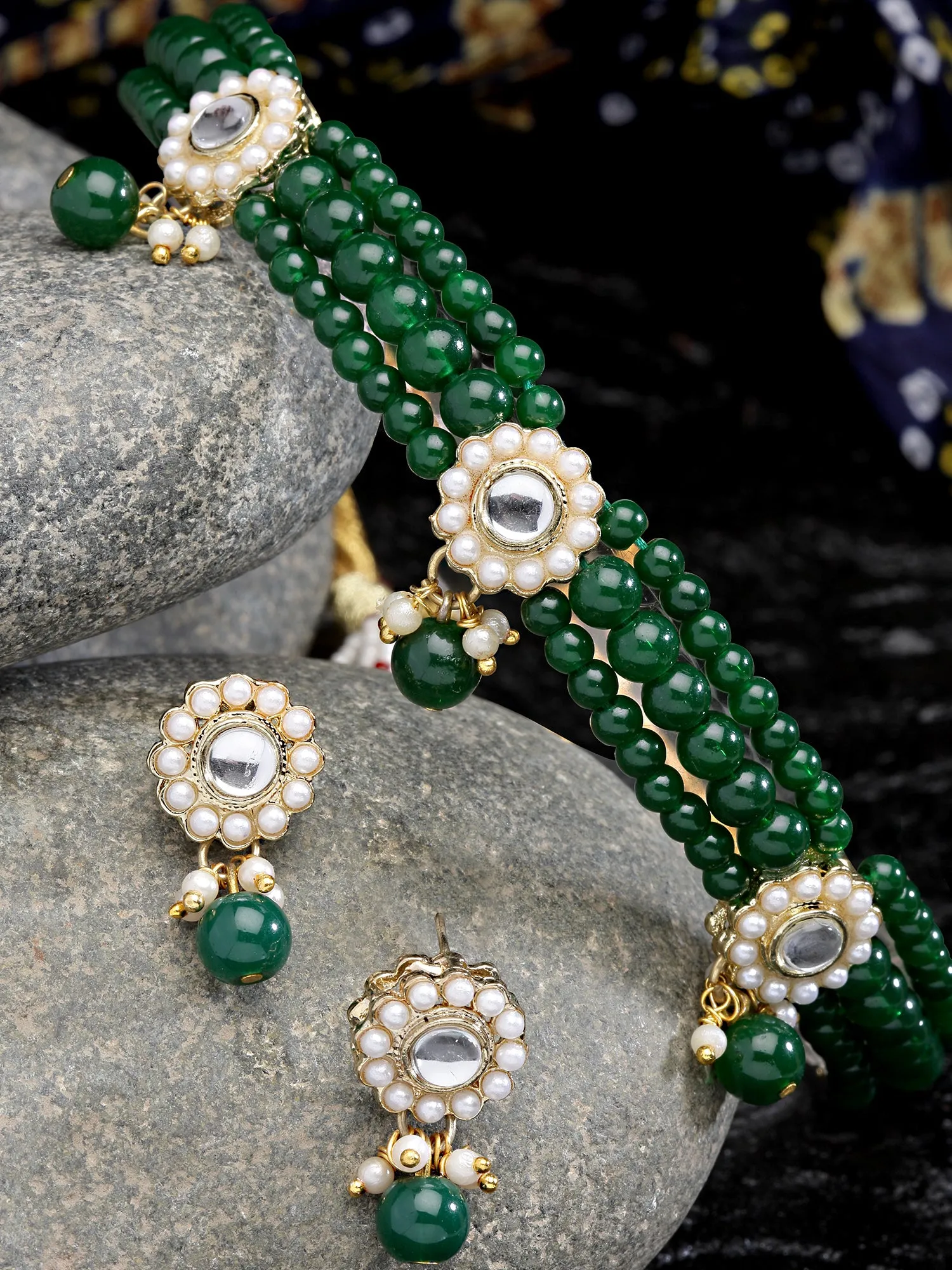 Karatcart Gold Plated Green Beaded Kundan Choker Necklace Set for Women