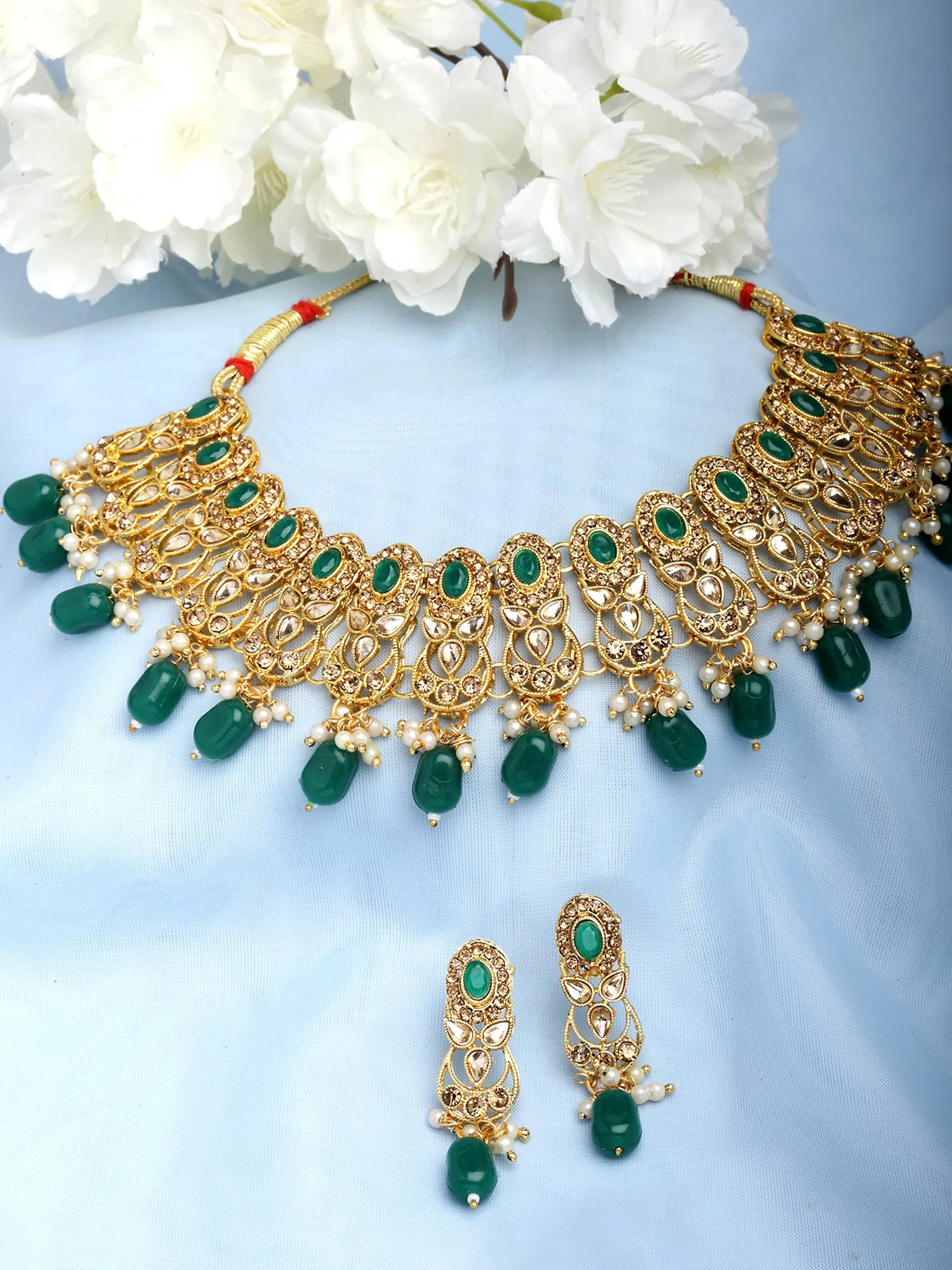 Karatcart Gold Plated Green Tumble and Kundan Studded Necklace Set