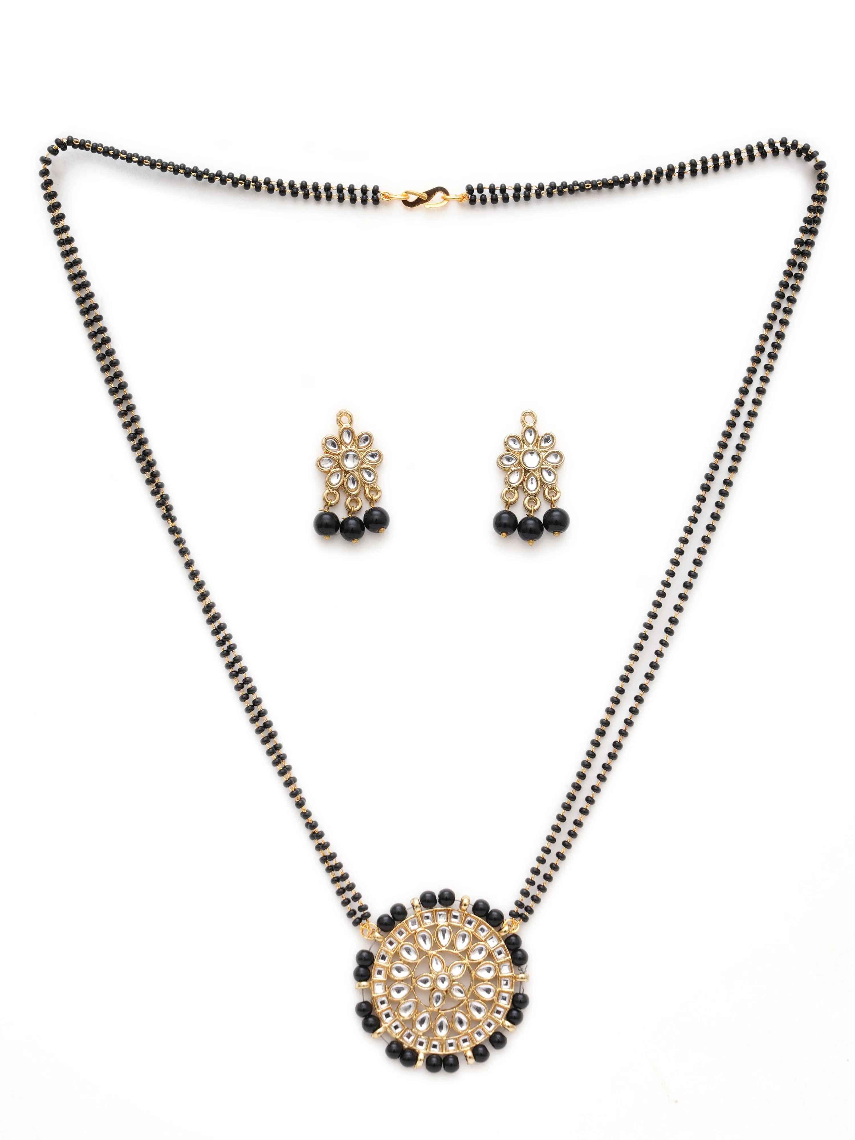 Karatcart Gold Plated Handcrafted Black Floral Kundan Mangalsutra with Earrings