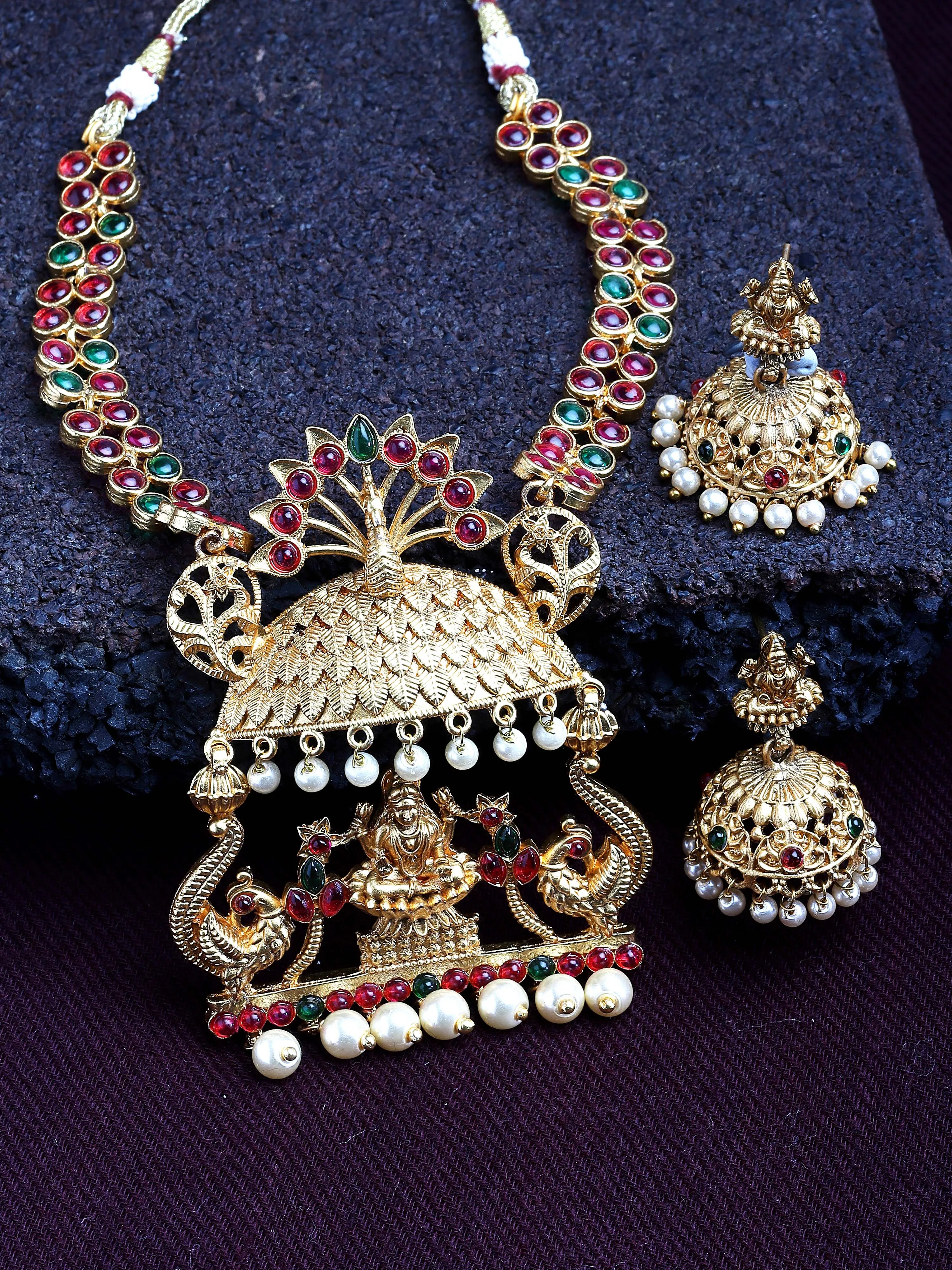 Karatcart Gold Plated Laxmi Mata Design Temple Jewellery Set for Women