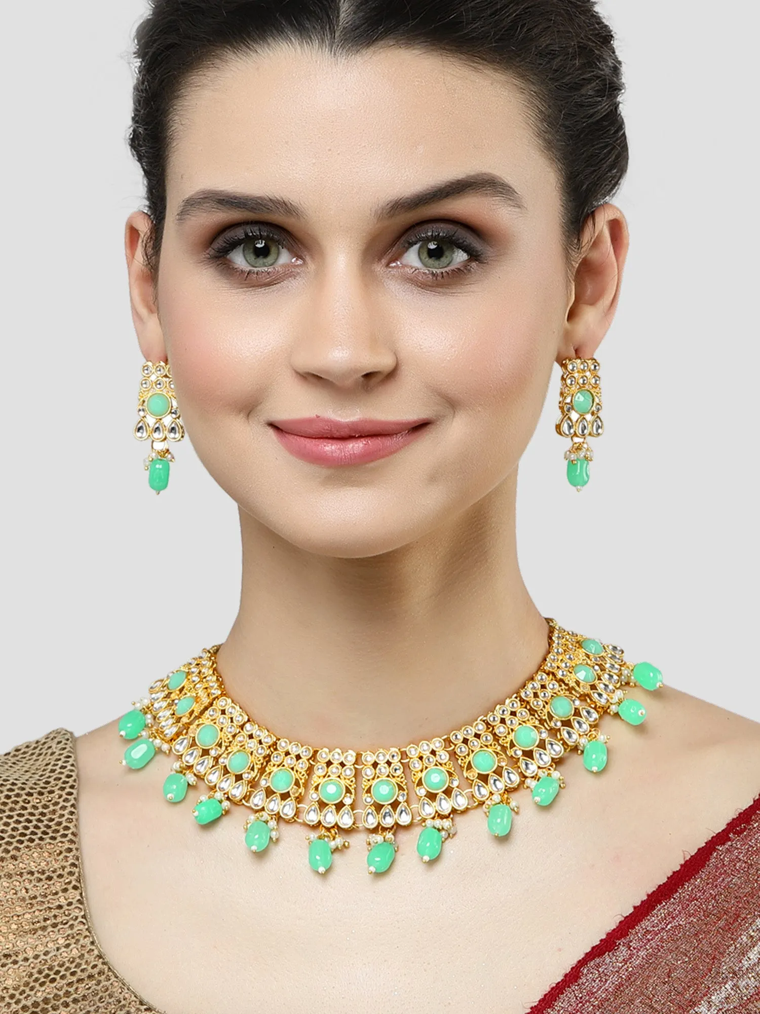 Karatcart Gold Plated Light Green Tumble and Kundan Studded Necklace Set