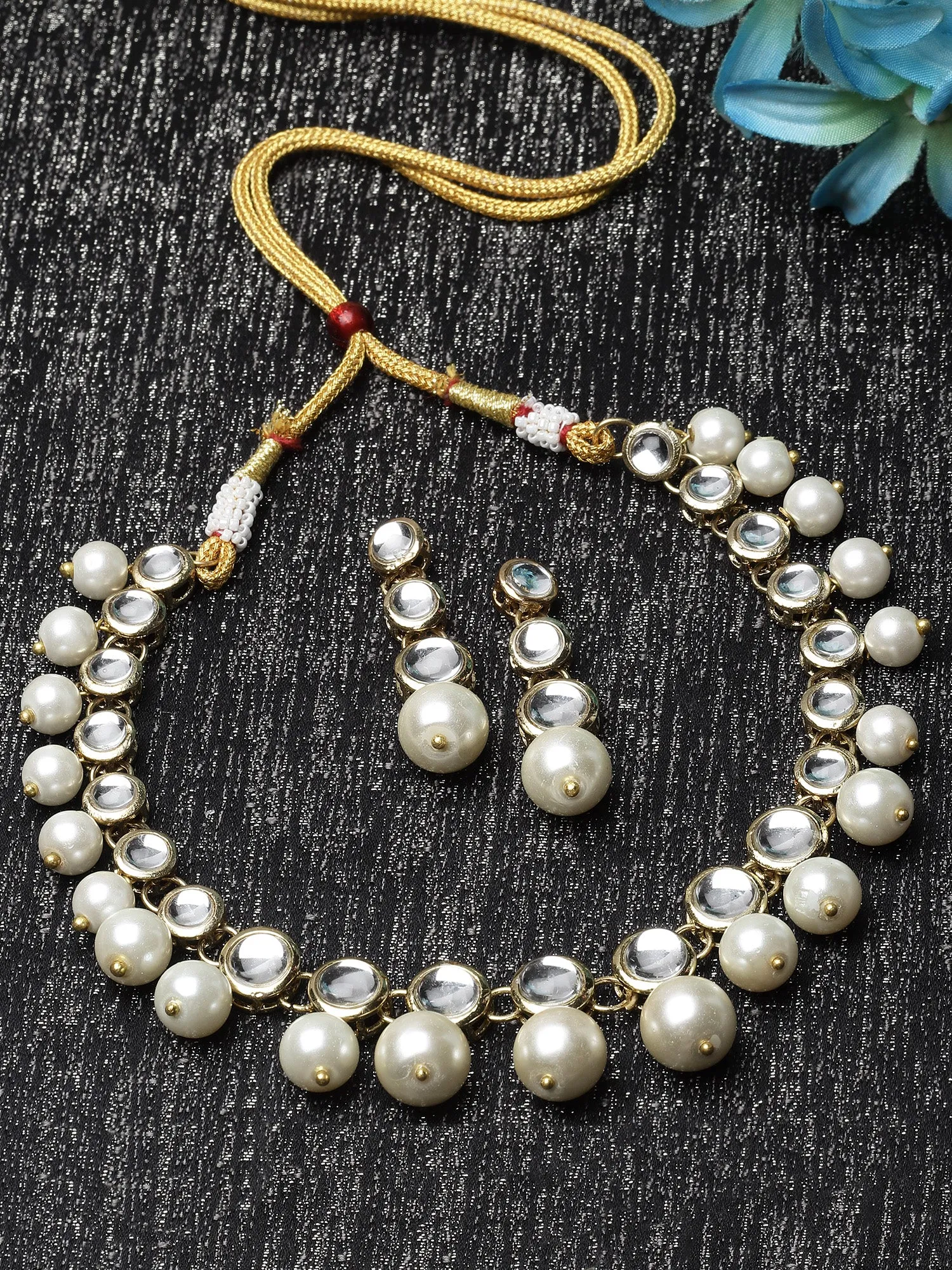 Karatcart Gold Plated Pearl and Kundan Jewellery Set for Women