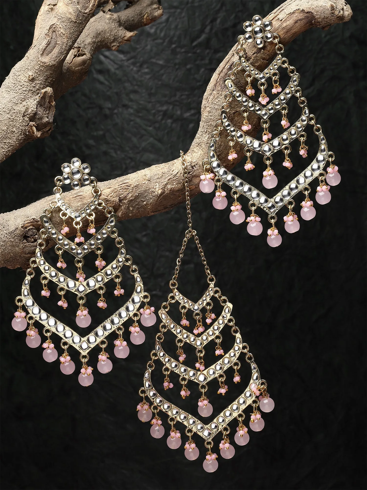 Karatcart Gold Plated Pink Beads Kundan Earrings With Maangtikka Set for Women