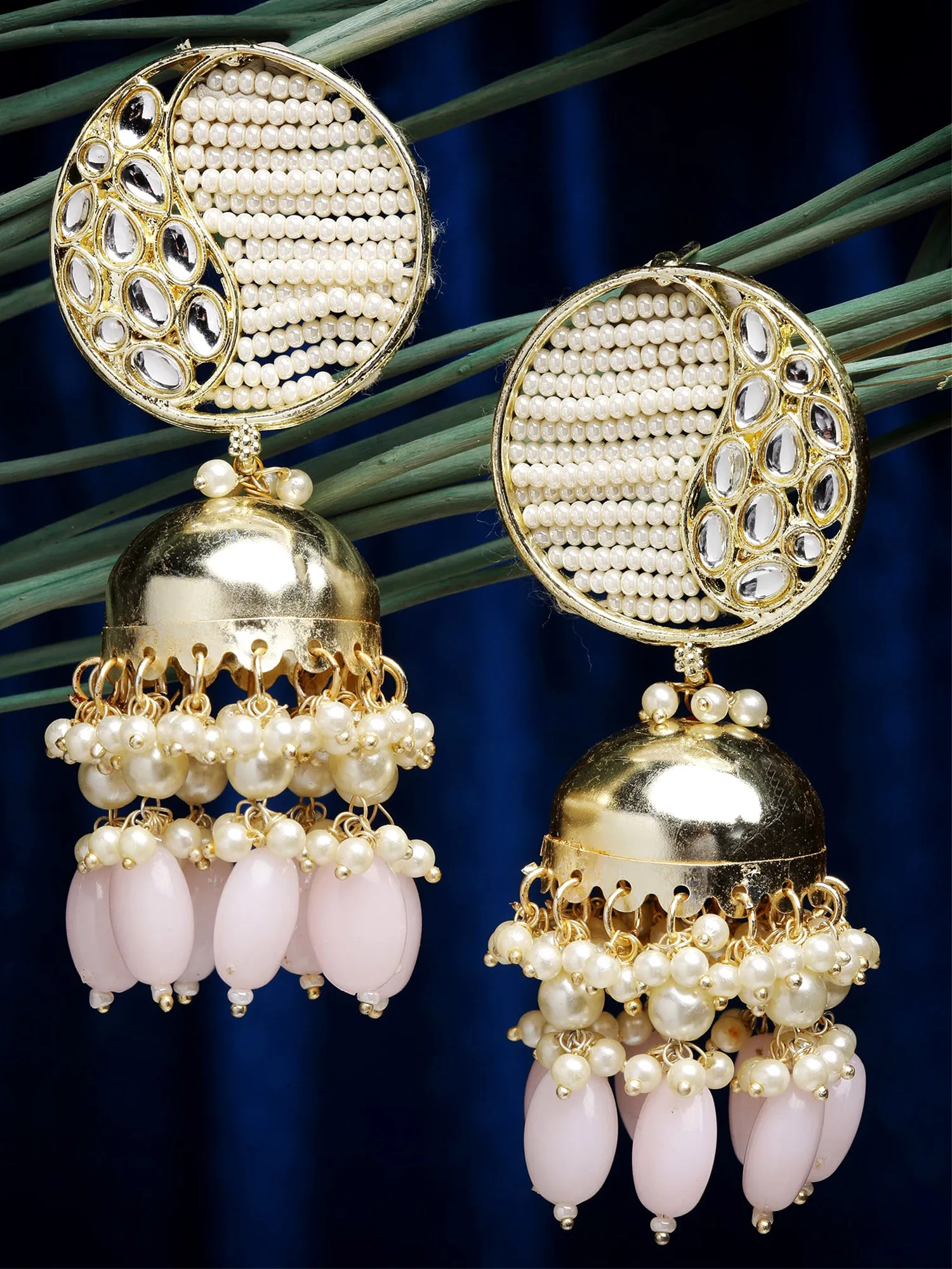 Karatcart Gold Plated Pink Tumble and Pearl Studded Kundan Jhumki Earrings for Women