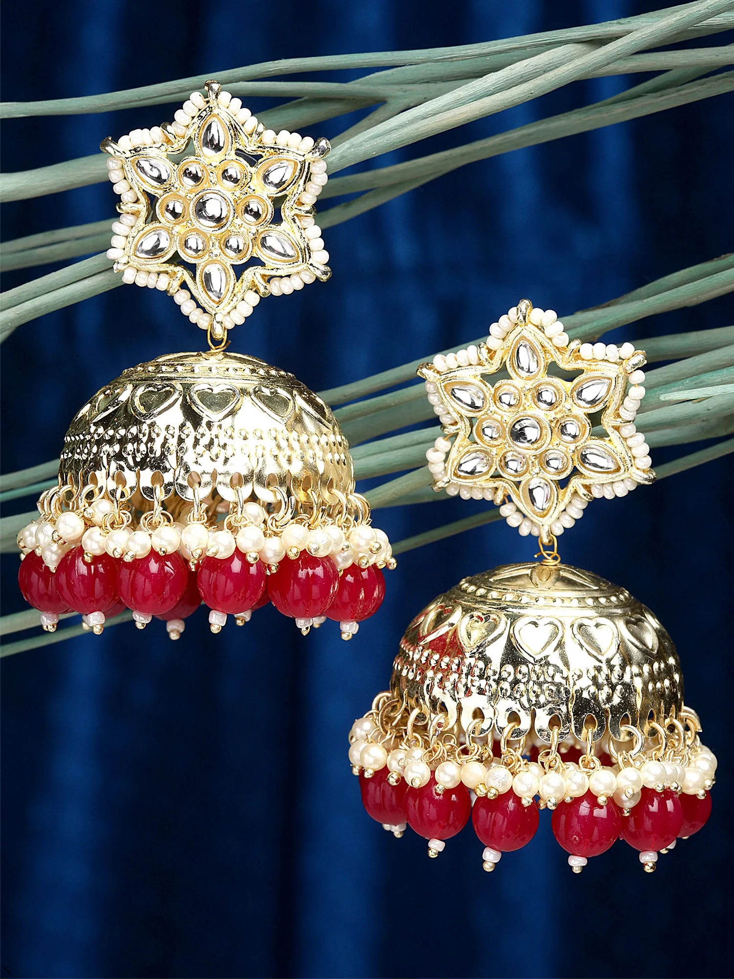Karatcart Gold Plated Star Shaped Red Beads Kundan Jhumki Earrings for Women