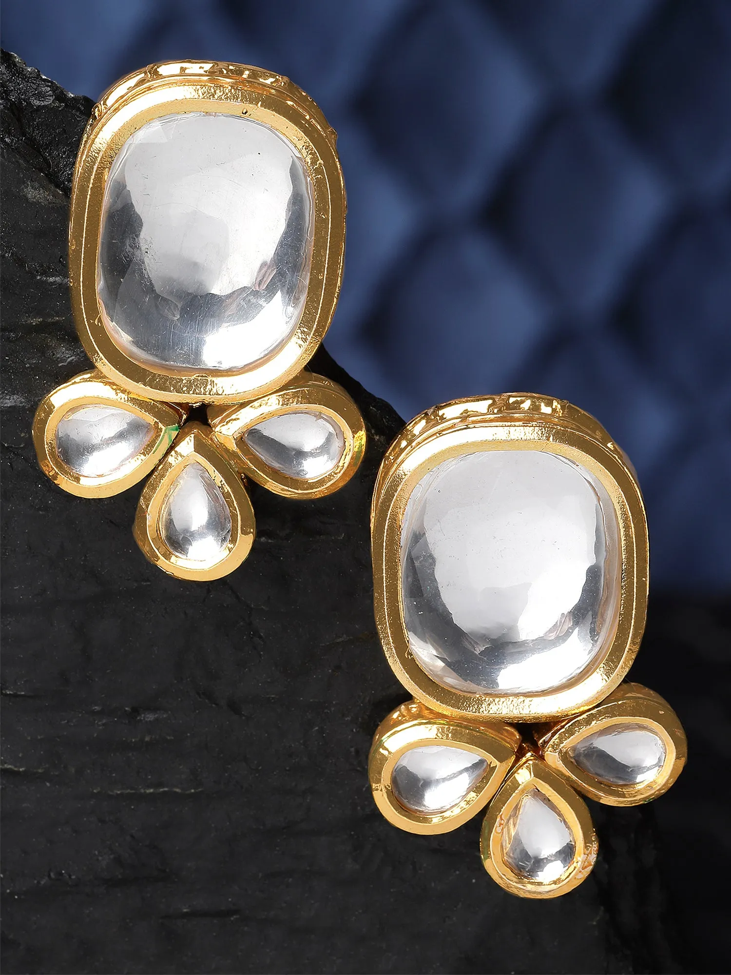 Karatcart Gold Polki Kundan Stud Earrings for Women