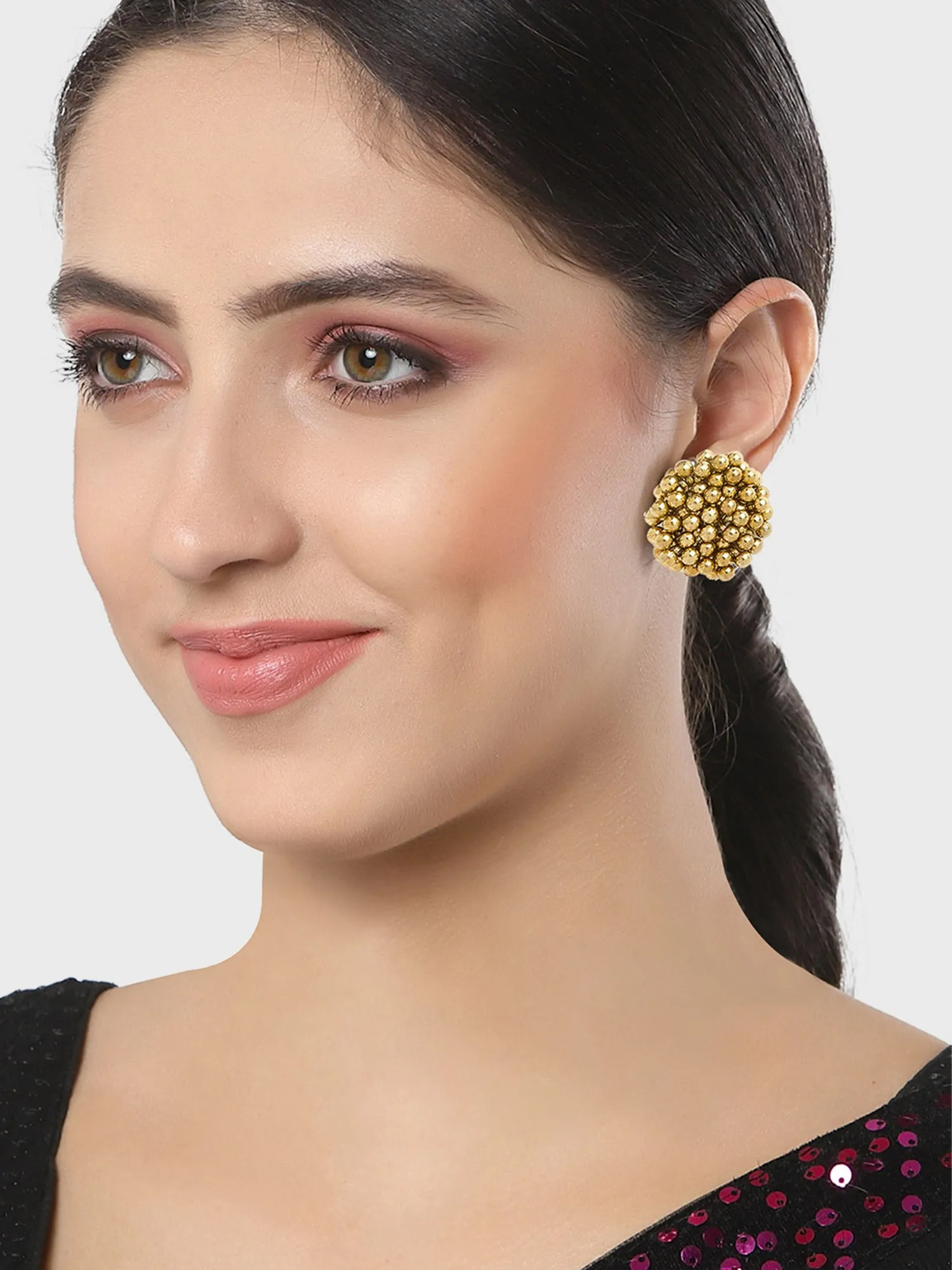 Karatcart Golden Balls Contemporary Stud Earrings