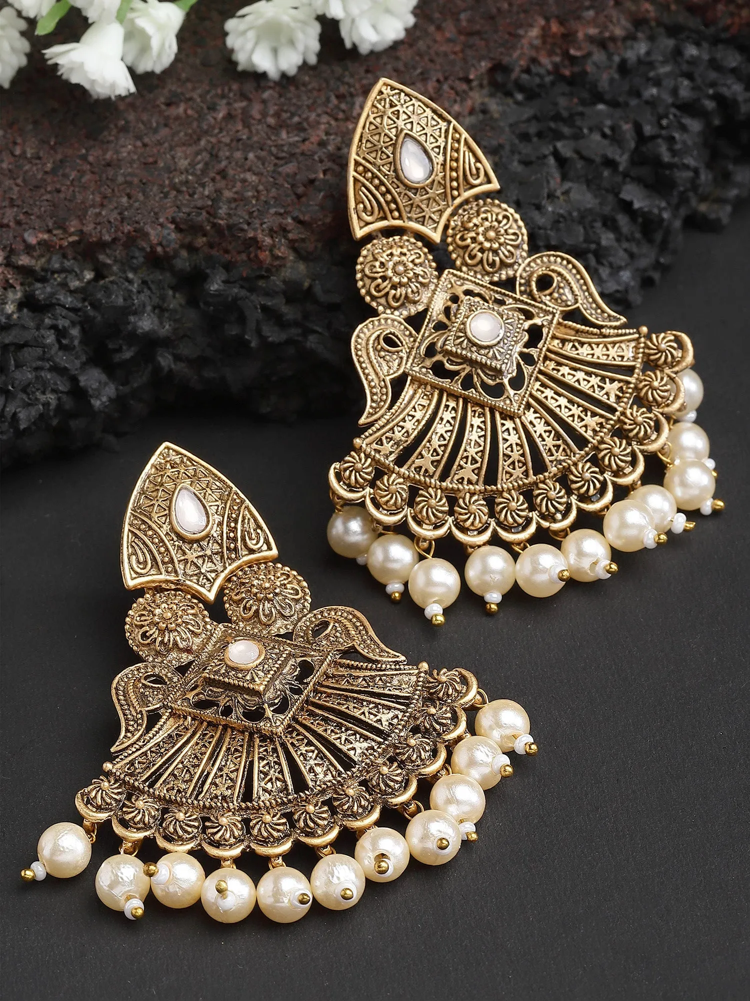 Karatcart Golden Pearl and Kundan Studded Gold Plated Dangler Earrings for Women