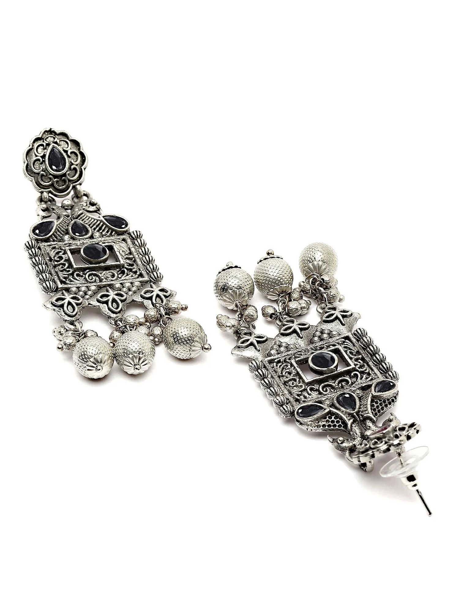Karatcart Oxidised Silver Black Kundan Studded Drop Earrings for Women