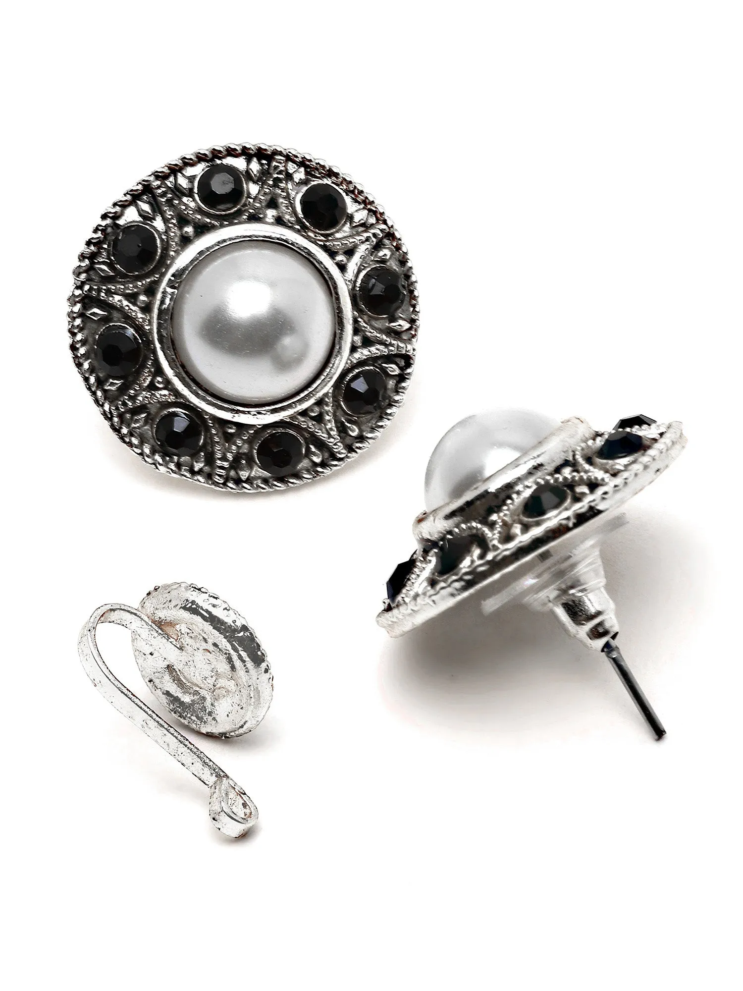 Karatcart Oxidised Silver Black Stone and Pearl Studded Earrings with Maangtikka and Nath Combo
