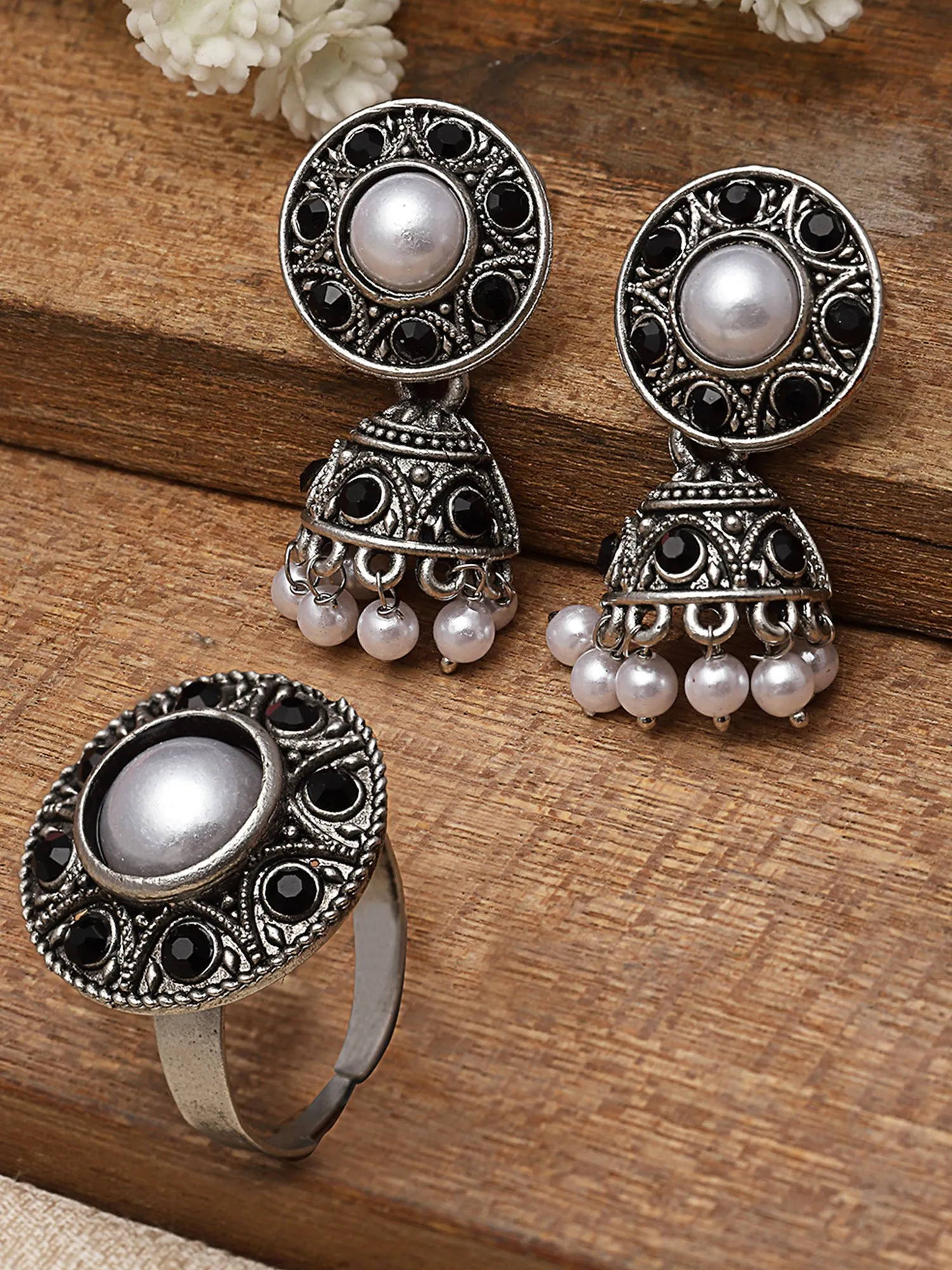 Karatcart Oxidised Silver Black Stone Antique Kundan Earrings with Adjustable Ring Combo