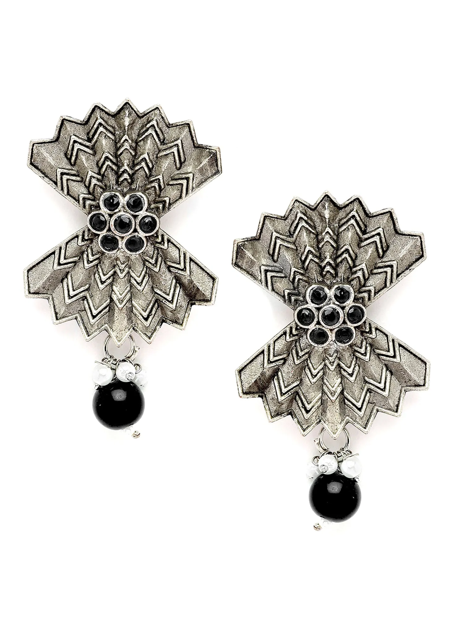 Karatcart Oxidised Silver Black Stone Stud Earring for Women