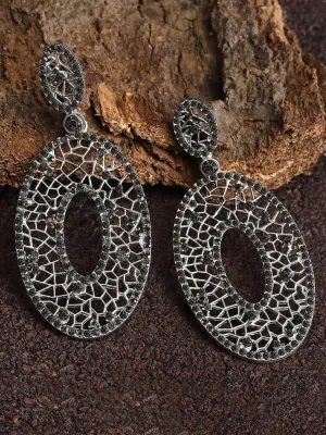 Karatcart Oxidised Silver Black Stone Studded Drop Earring for Women
