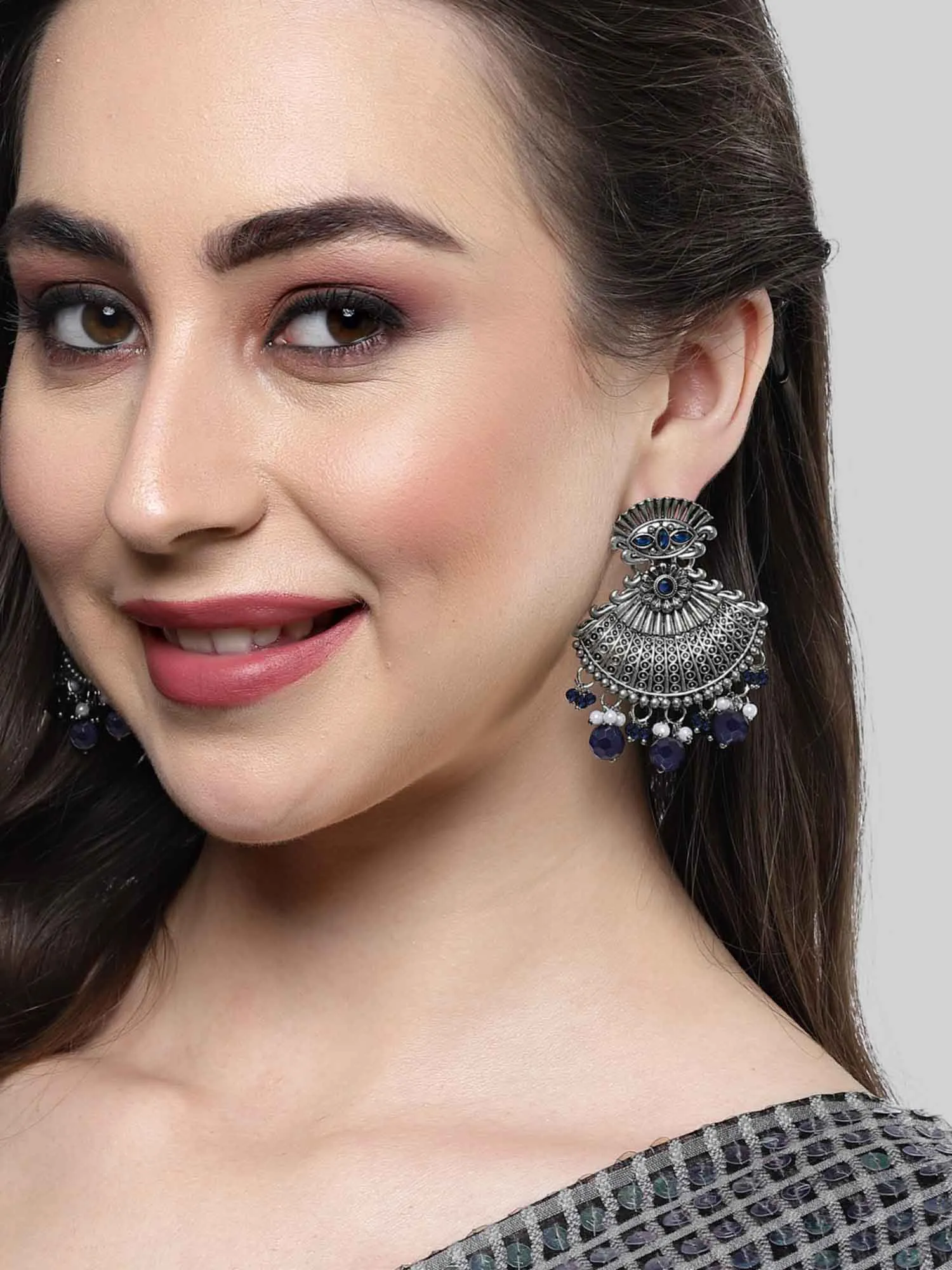Karatcart Oxidised Silver Blue Stone Dangler Earring for Women