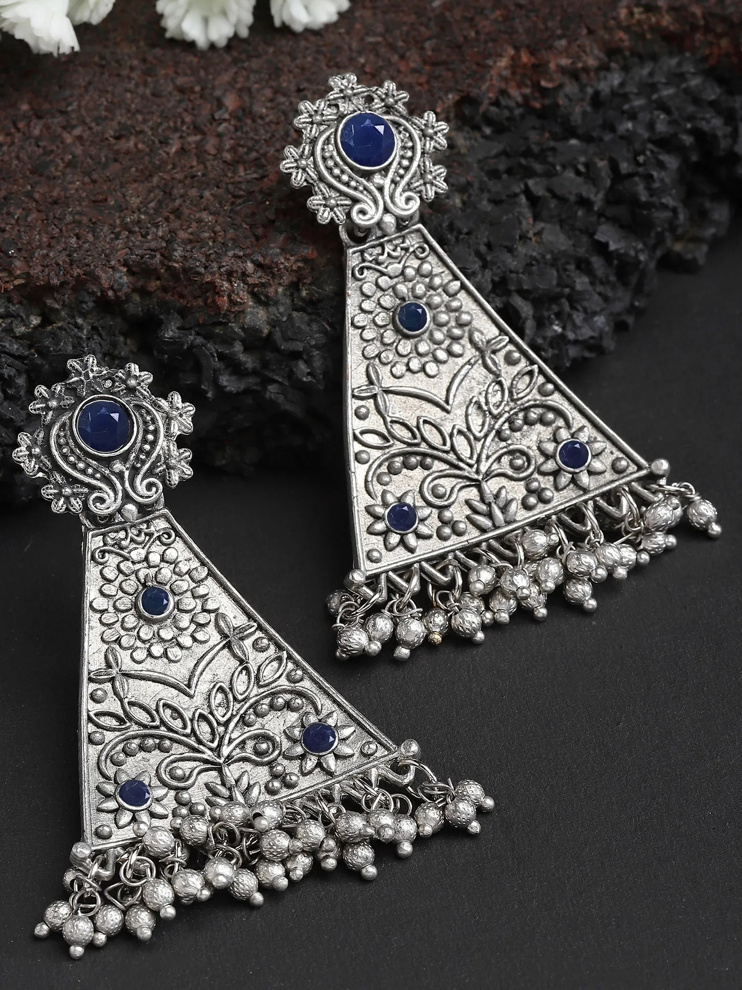 Karatcart Oxidised Silver Blue Stone Floral Design Drop Earring for Women