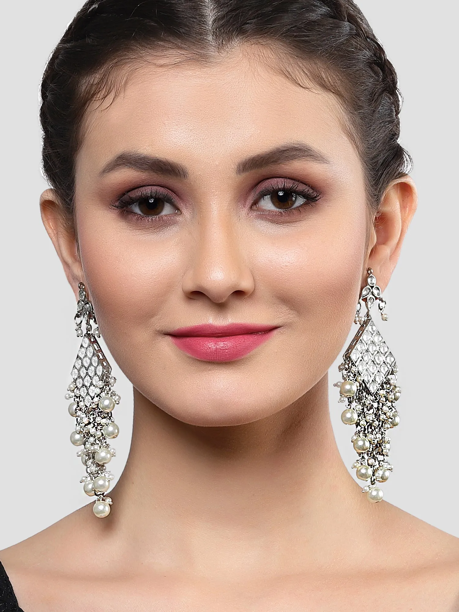 Karatcart Oxidised Silver Diamond Shape Pearl Studded Kundan Dangler Earrings for Women
