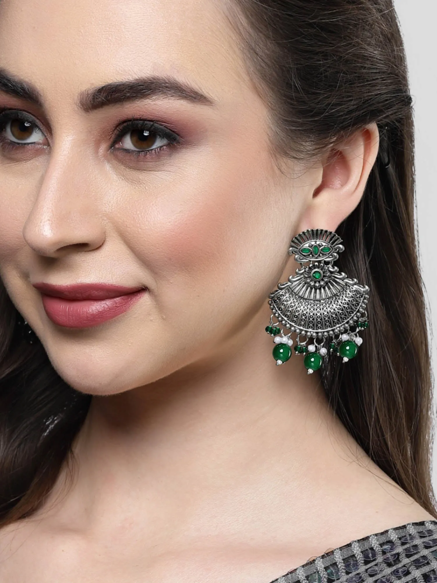Karatcart Oxidised-Silver Green Stone Dangler Earring for Women