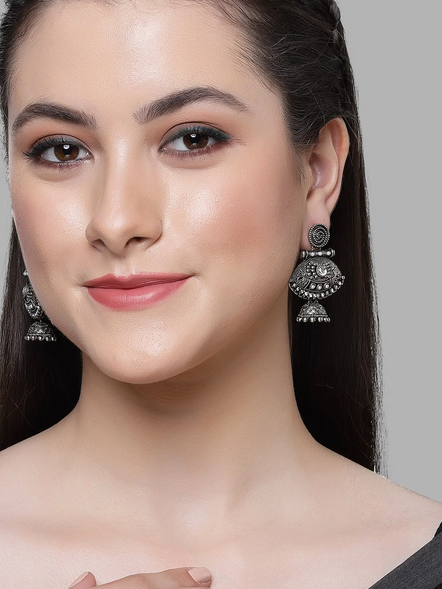Karatcart Oxidised Silver Pearl and Kundan Studded Drop Jhumki Earrings for Women