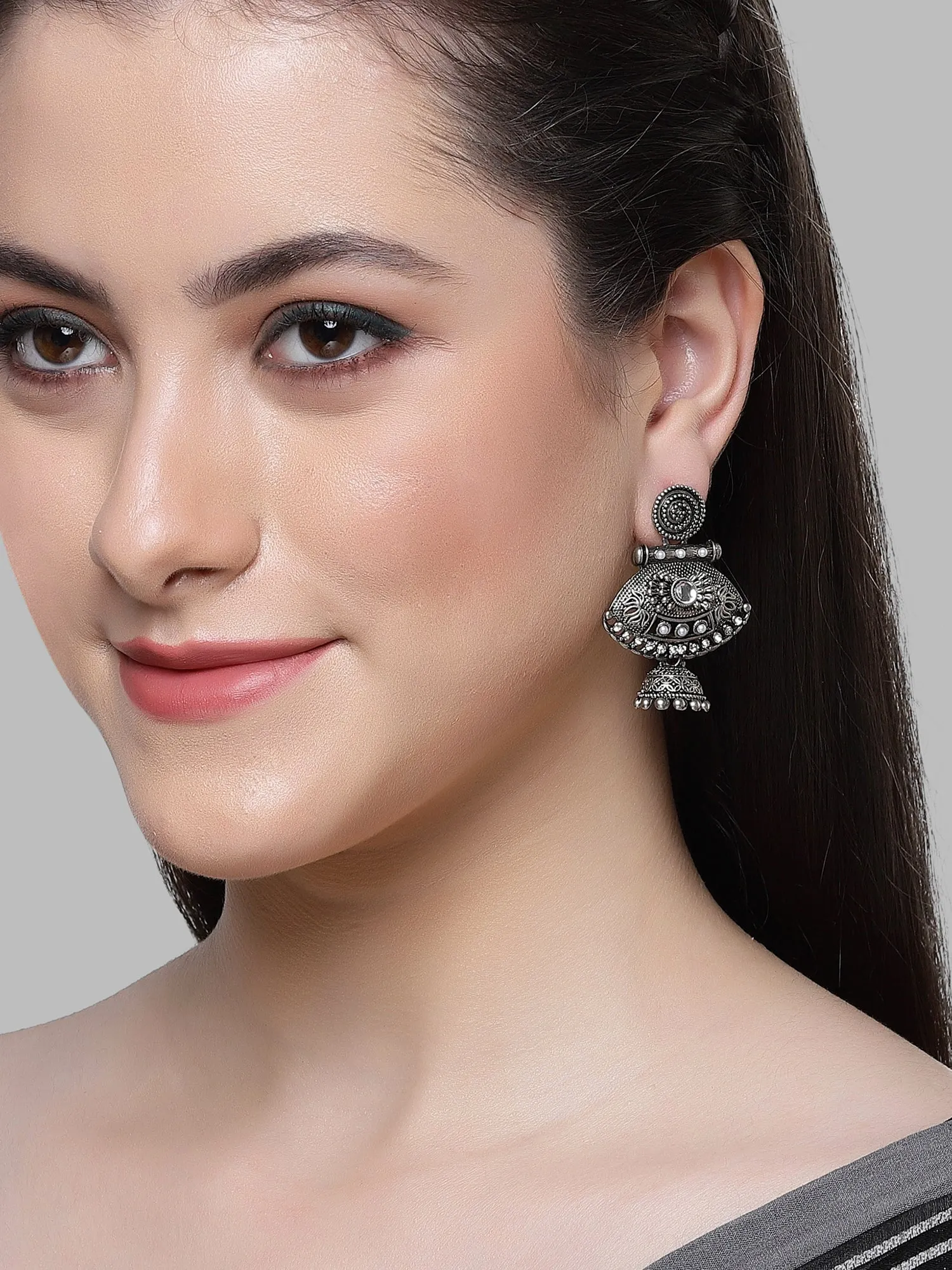 Karatcart Oxidised Silver Pearl and Kundan Studded Drop Jhumki Earrings for Women