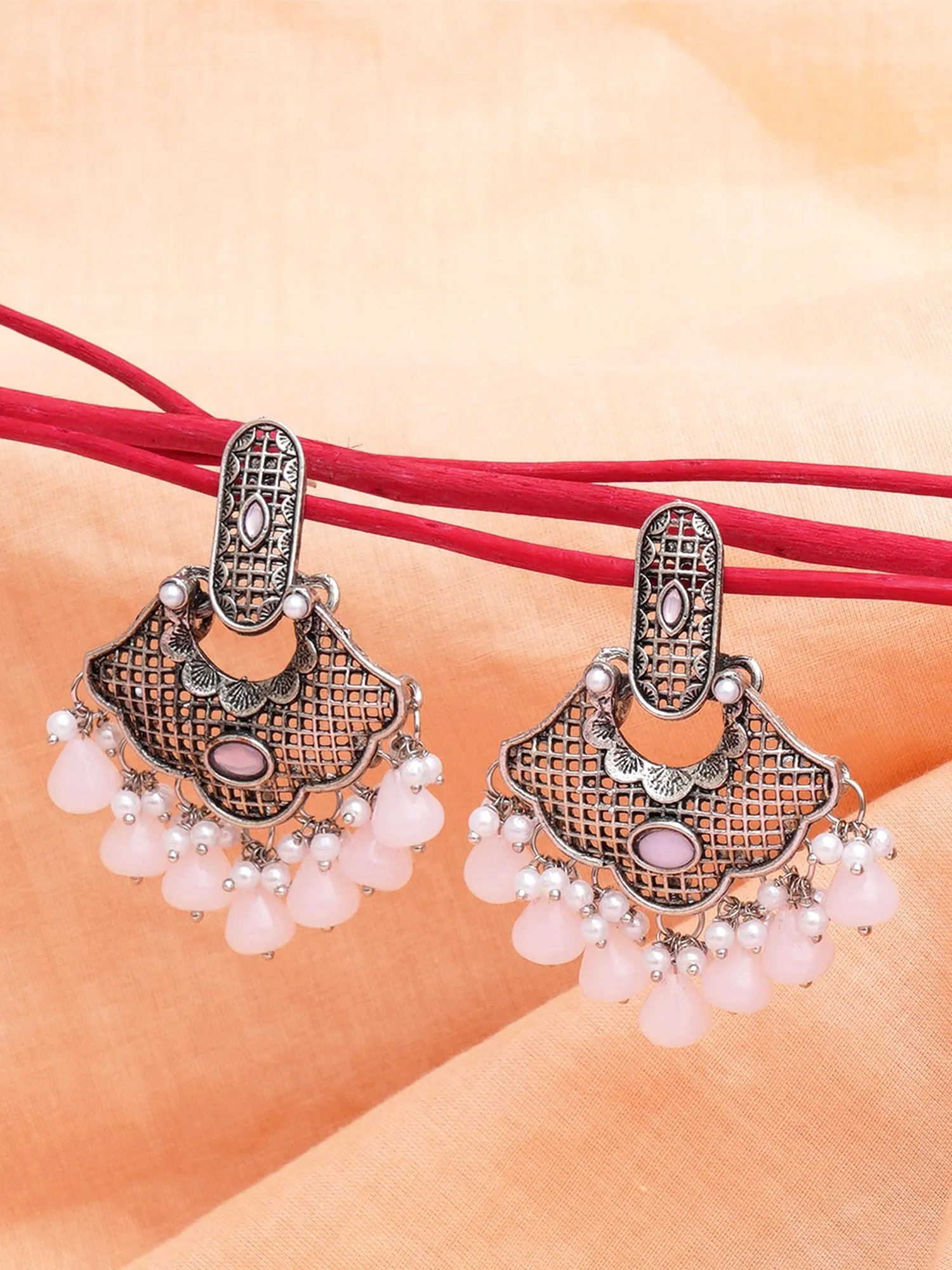 Karatcart Oxidised Silver Pink Monalisa Stone and Pearl Studded Dangler Earrings for Women