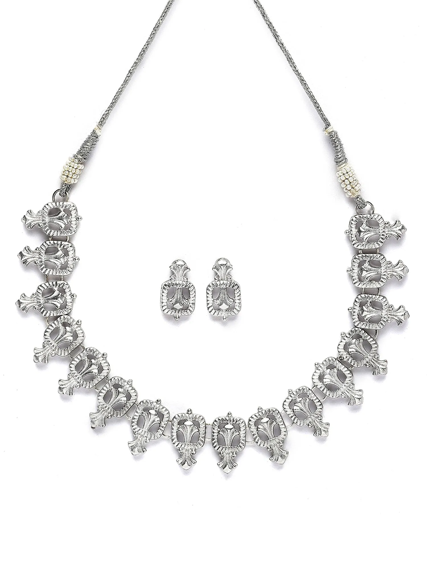 Karatcart Oxidised Silver Plated Kundan Classic Necklace for Women