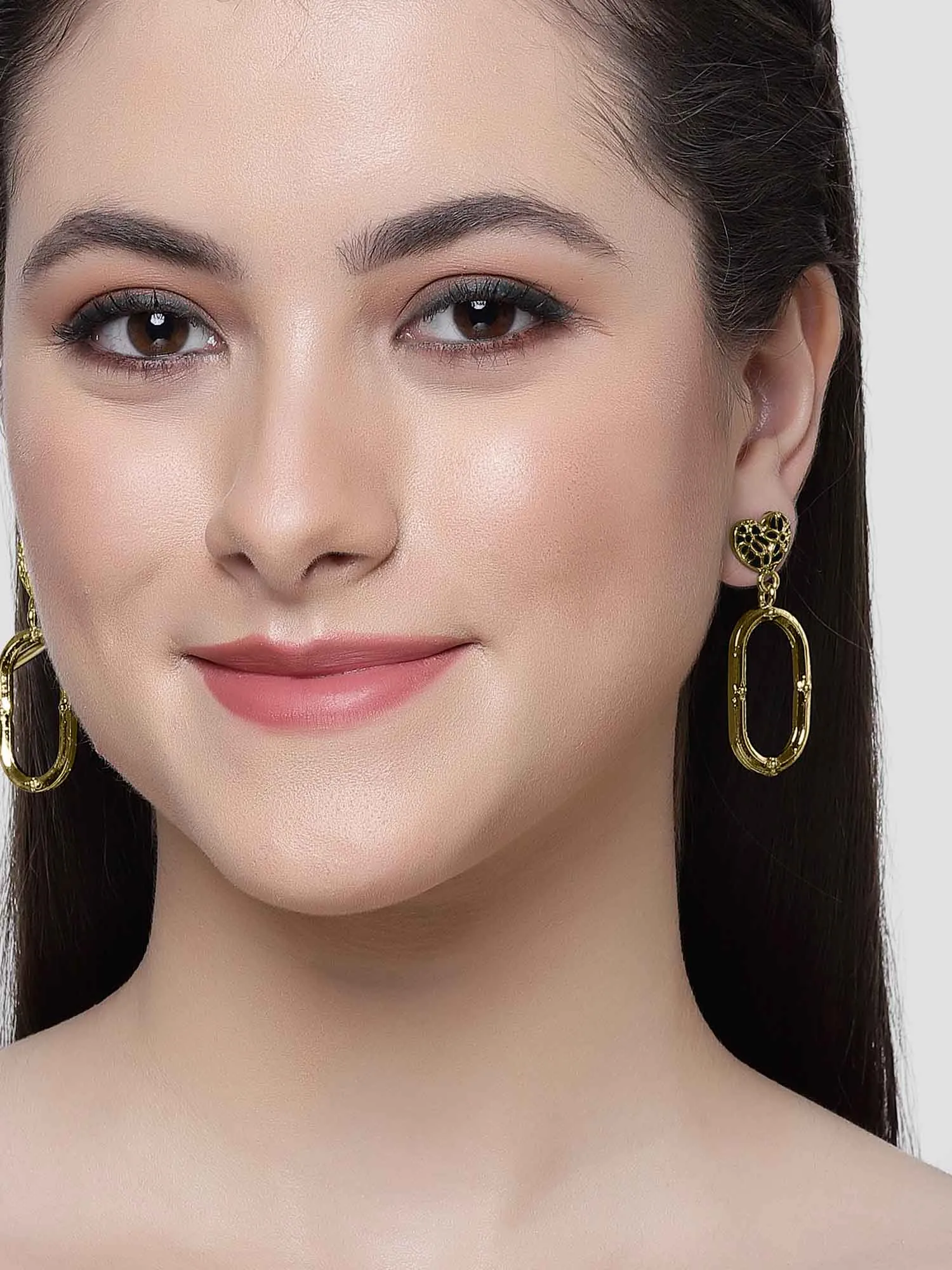 Karatcart Set of 2 Antique Gold Plated Black Meena Kundan Drop Earrings for Women